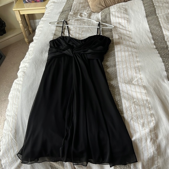 Cute LBD by Jolie - Picture 1 of 4